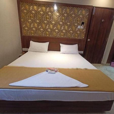Hotel Park View - Lift Facilities- Near Sea Beach Best Choice Of Travellers By Morservices Puri Eksteriør bilde