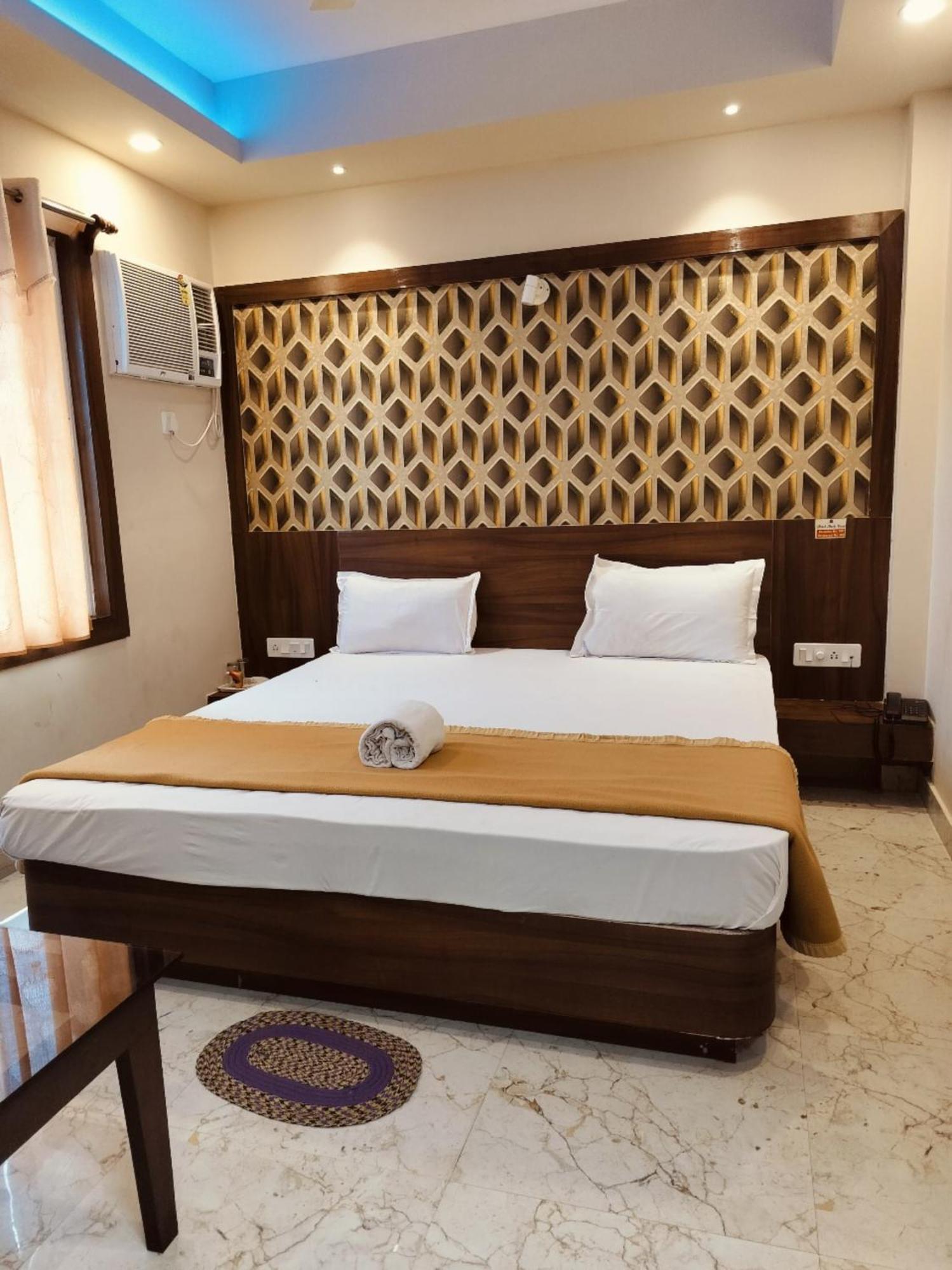 Hotel Park View - Lift Facilities- Near Sea Beach Best Choice Of Travellers By Morservices Puri Eksteriør bilde