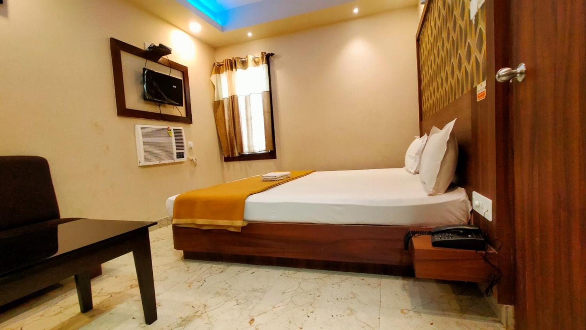 Hotel Park View - Lift Facilities- Near Sea Beach Best Choice Of Travellers By Morservices Puri Eksteriør bilde