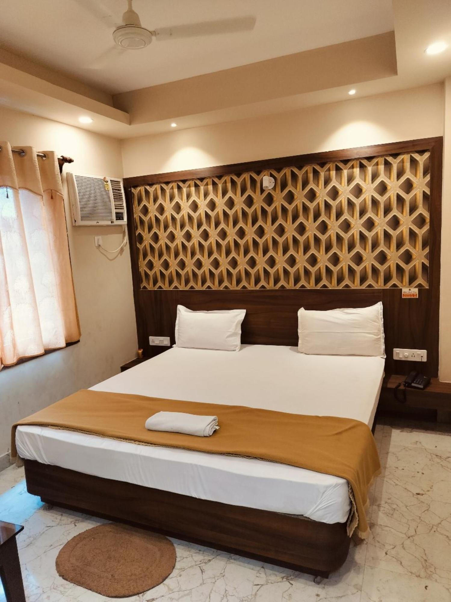 Hotel Park View - Lift Facilities- Near Sea Beach Best Choice Of Travellers By Morservices Puri Eksteriør bilde