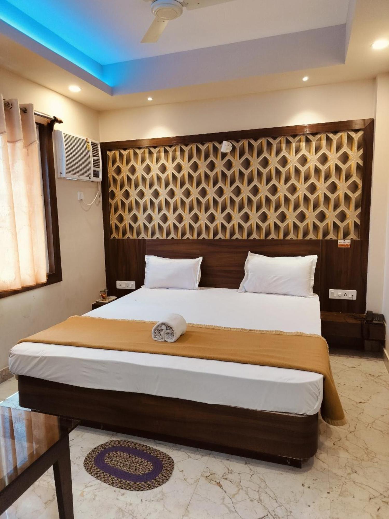 Hotel Park View - Lift Facilities- Near Sea Beach Best Choice Of Travellers By Morservices Puri Eksteriør bilde