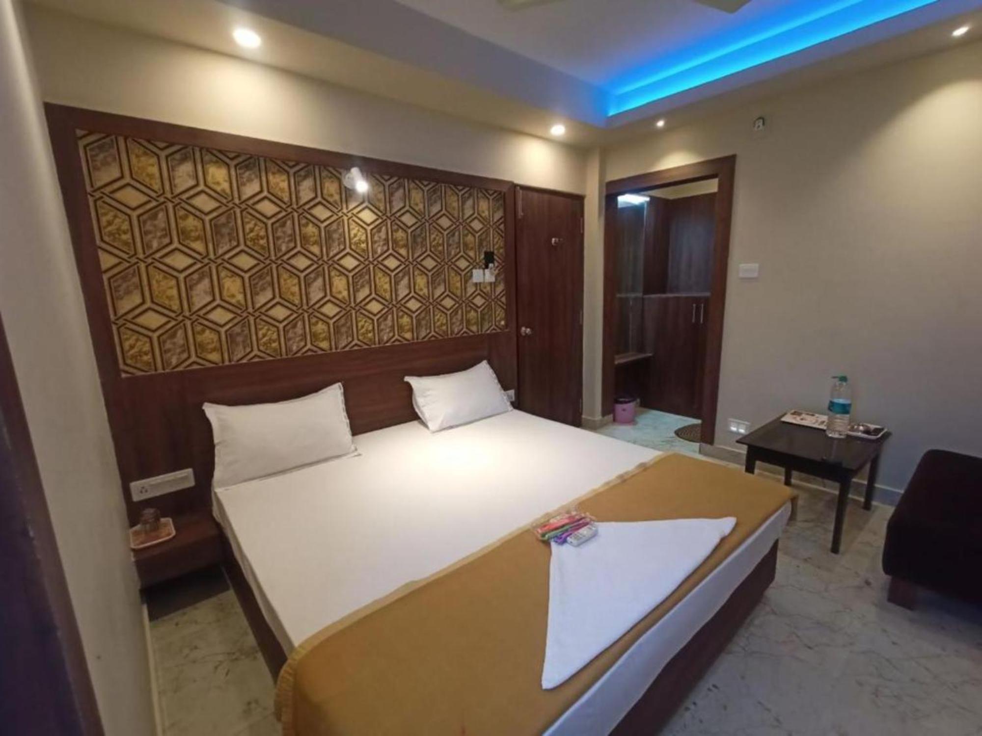 Hotel Park View - Lift Facilities- Near Sea Beach Best Choice Of Travellers By Morservices Puri Eksteriør bilde